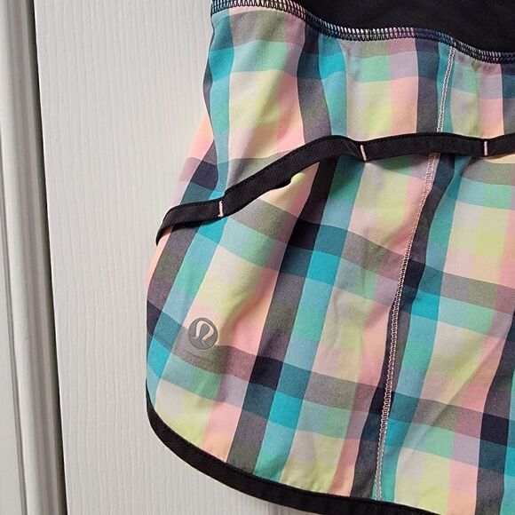 Lululemon Checkered Speed Shorts 8 - Picture 5 of 6